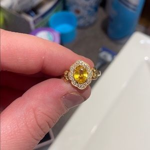 Citrine ring women’s size 5 with diamonds 14k gold